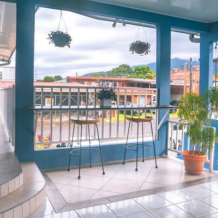 Hotel Alicia La Fortuna 외부 사진